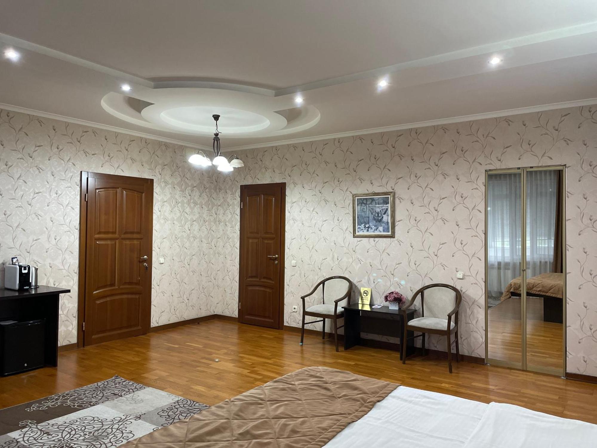 Apartment 5 Almaty Extérieur photo